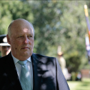 King Harald inspects the guard of honour during the welcoming ceremony in Canberra. Photo: Lise Åserud, NTB scanpix